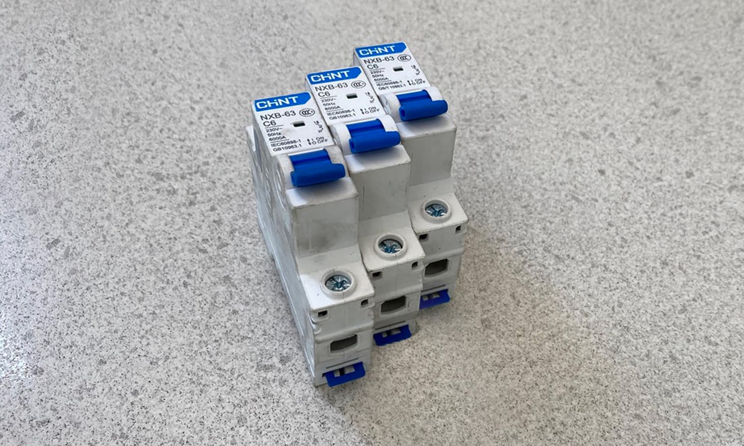 Circuit breaker king