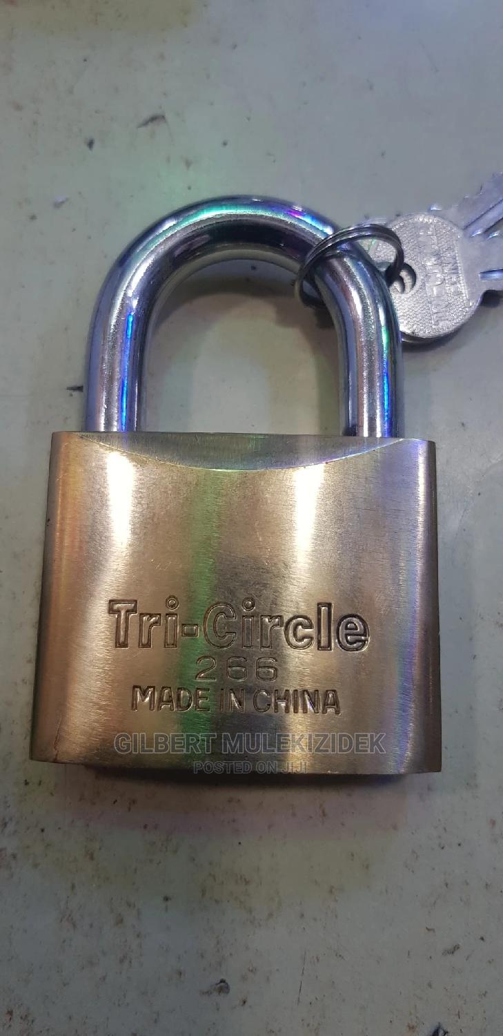 Tri-circle 265 padlock